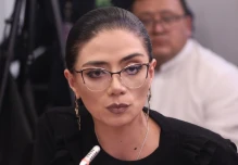 Jhajaira Urresta abandonó al correísmo en la Asamblea
