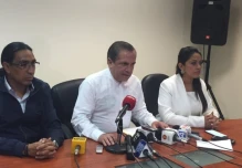 Renuncian tres nombres clave de la Revolución Ciudadana
