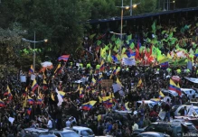 La crisis convoca a los ciudadanos a las calles