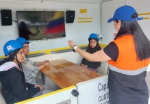 4 vehículos simuladores de sismos recorren el país
