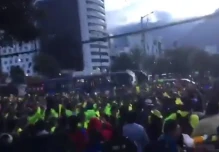 Turbas oficialistas agredieron a Lasso y su mujer saliendo del Estadio Atahualpa 