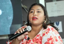 Líder de la cultura indígena sudamericana Wayúu sostiene que las compañías petroleras pueden vivir en armonía con el medioambiente y los seres humanos si se observan ciertos principios