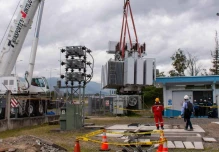 Déficit eléctrico empuja al Ecuador a apoyarse en barcazas y centrales en reparación