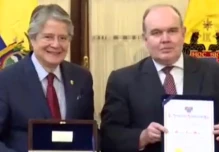 Lasso recibe la llave de Lima y es declarado huésped ilustre