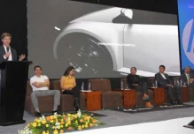 Red Tech fue constituida el mismo día que firmó convenio para producir autos eléctricos en Yachay, según datos de la 'Súper' de Compañías