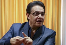 Villavicencio quiere ser presidente para "enfrentar y derrotar a las mafias"