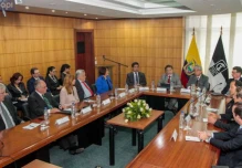Cuentas con China, primera preocupación de veeduría de deuda