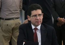 García renuncia tras 10 años acompañando al correísmo