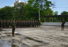 Noboa ofrece $ 72 millones para policías y militares; González para gestores de paz