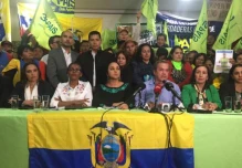 Pugna total por el liderazgo del movimiento Alianza País