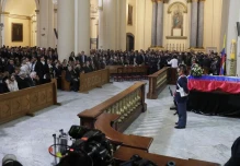 Colombia: El Gobierno se ausentó del funeral de Uribe Turbay