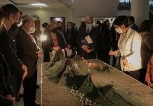 Ecuador exhibe reliquias de su independencia para conmemorar su bicentenario