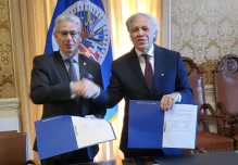 Ecuador y la OEA suscriben convenio de cooperación en desminado