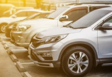 Noboa propuso eliminar aranceles a autos de EE.UU. 