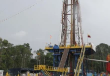 Ecuador respaldará posible recorte de crudo en próxima reunión de la OPEP