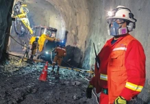 Mineras canadienses de oro fortalecen perspectivas en medio del alza internacional del metal