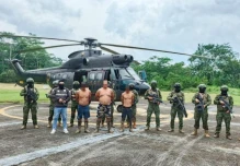 Operativo militar en Orellana deja detenidos y maquinaria destruida en zona minera ilegal