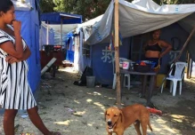 70 familias aún viven en carpas tras un año del sismo