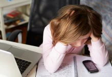 Un 10 % de los estudiantes adolescentes de Ecuador sufre ciberacoso