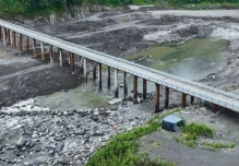 Finaliza construcción de dique en el río Coca para proteger infraestructura de Coca Codo Sinclair