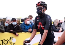 Richard Carapaz va tercero en el Tour de Francia