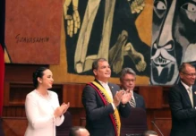 Correa anuncia que enviará otra vez proyectos de ley de herencia y plusvalía