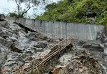 Intensas lluvias provocaron daños en 3 centrales y apagones 