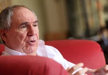 Arresto domiciliario para expresidente Abdalá Bucaram por presunta delincuencia