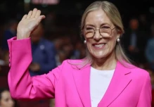 Annabella Azín, madre de Daniel Noboa, recibió credencial de asambleísta