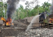 El Ejército golpeó a la minería ilegal en Tiwintza