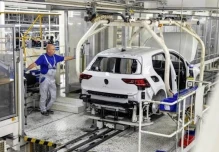 Crisis en Volkswagen la automotriz analiza un recorte de hasta 100.000 empleos