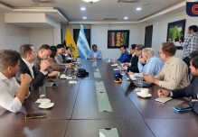 Exportadores de Ecuador acuerdan agenda de competitividad con el Ministerio de Producción