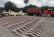 La Policía decomisó cerca de 3 toneladas de droga en Guayaquil