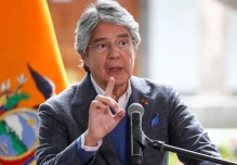 El crimen transnacional compromete el futuro de América Latina, advierte expresidente Lasso