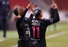 Independiente del Valle hunde a Universitario en la Libertadores 
