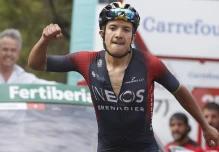 Carapaz ganó su primera etapa en la Vuelta a España