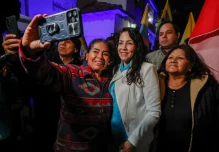 Luisa González celebra triunfo del 'No' en referendo