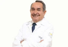 Noboa designa como su nuevo ministro de Salud en Ecuador al médico Antonio Naranjo