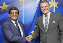 Jaramillo reemplaza a Vega en el Ministerio de Economía 