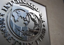 Ecuador anuncia acuerdo técnico con FMI para recibir mil millones de dólares