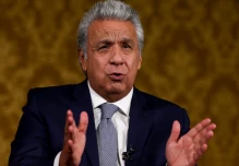 Lenín Moreno califica de "mafioso internacional" a Alberto Fernández