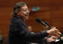 Petro vuelve a presionar a Noboa por Glas y reabre tensión política entre Ecuador y Colombia
