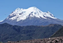 Glaciares ecuatorianos tienen otra amenaza: los microplásticos
