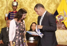 Rafael Correa a quince días de dejar sus diez años