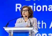 Gobierno prevé alza de $ 16 en el salario básico de 2026