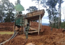Orellana: Las Fuerzas Armadas destruyeron 3 campamentos de minería ilegal