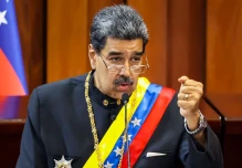 Maduro anuncia el cierre de la Embajada y consulados de Venezuela en Ecuador