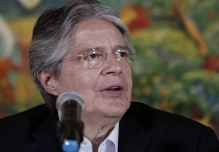 Guillermo Lasso, de perder referéndum al borde del juicio político