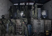 Operativo militar en Sucumbíos incauta 11.000 galones de combustible ilegal