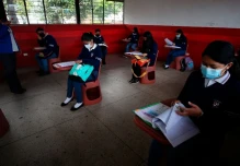 Unos 120.000 menores iniciaron el retorno progresivo a las aulas